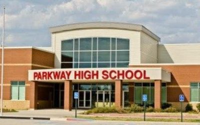 Parkway High School Threatens Students Who Don’t Stand For Anthem