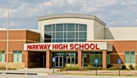 Parkway High School Threatens Students Who Don’t Stand For Anthem